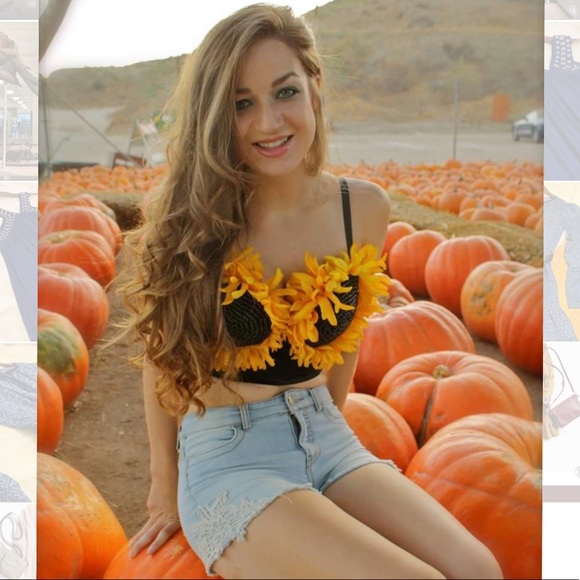 Calvin Klein Underwear Tops - Sunflower Corsette Top 🌻🌻